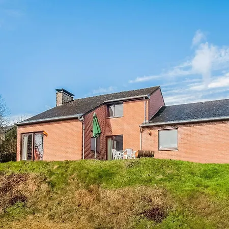 Quiet Valley View Retreat, Cleaning Included Holiday home